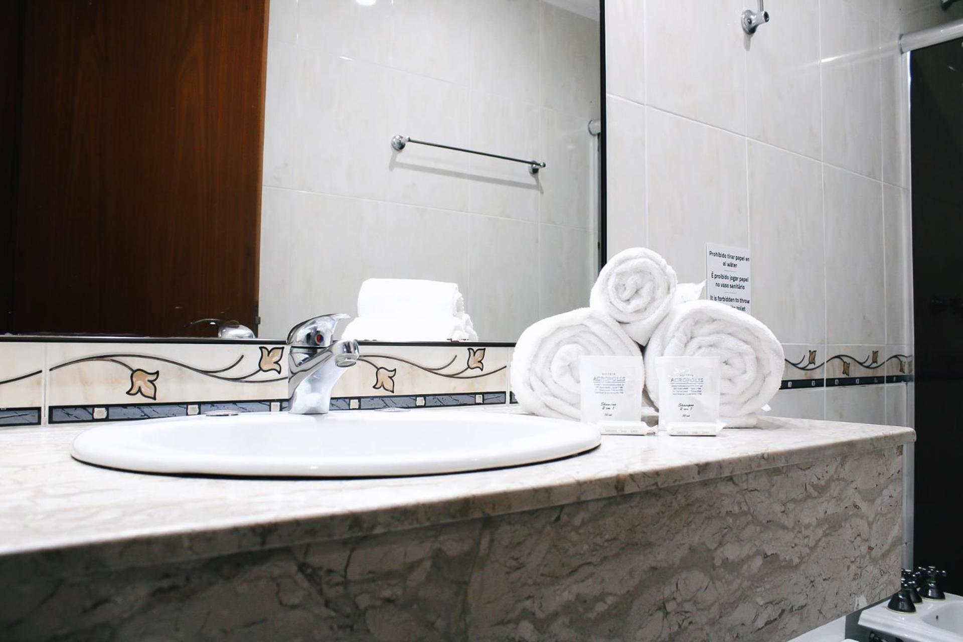 Acropolis Hotel